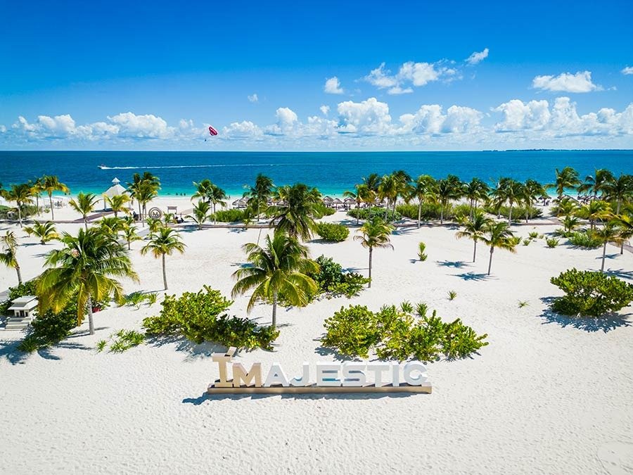 imgi_34_gallery13-majestic-elegance-costa-mujeres